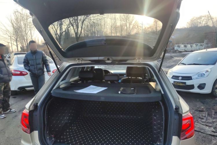 Used Volkswagen C-TREK 2018 230TSI DSG Comfort Model Trunk