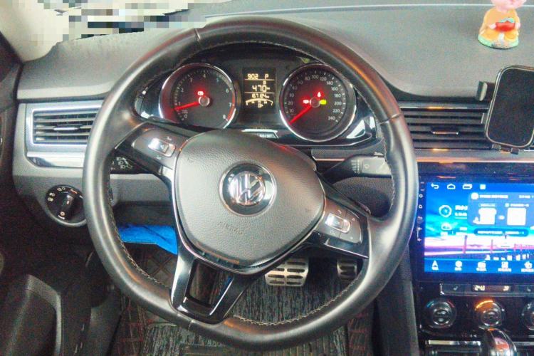 Used Volkswagen C-TREK 2018 1.5L Automatic Luxury Edition Steering Wheel