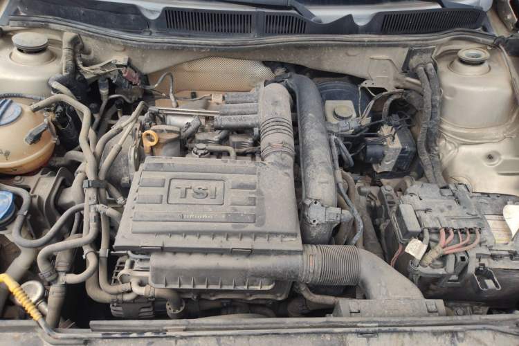 Used Volkswagen C-TREK 2018 230TSI DSG Comfort Model Engine Bay