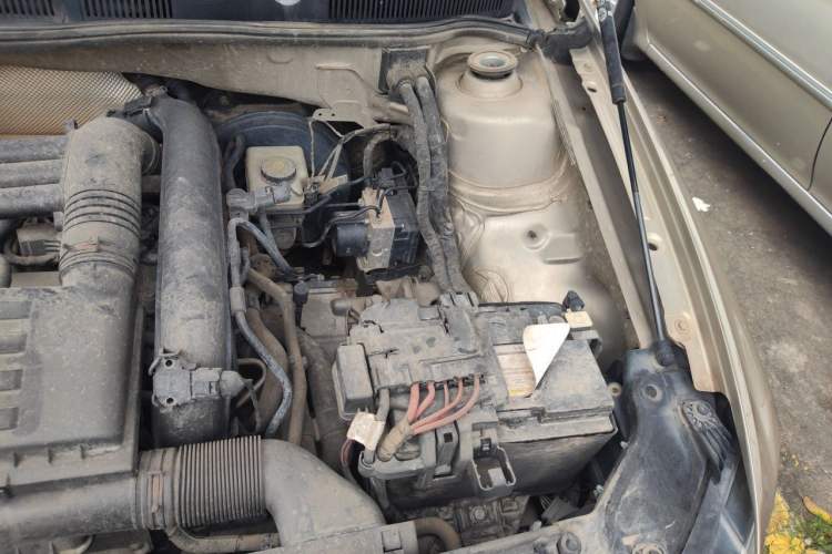 Used Volkswagen C-TREK 2018 230TSI DSG Comfort Model Engine Bay Left