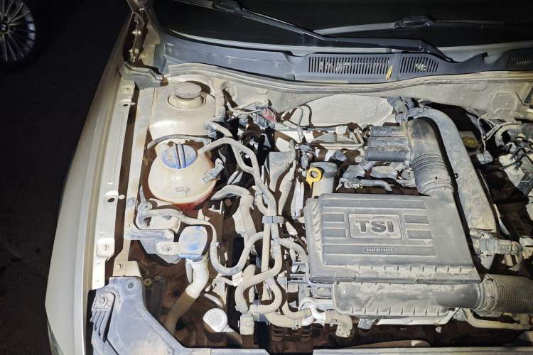 Used Volkswagen C-TREK 2018 230TSI DSG Comfort Model Engine Bay Right