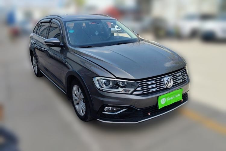 Used Volkswagen C-TREK 2018 230TSI DSG Comfort Model Front Right 45 Deg