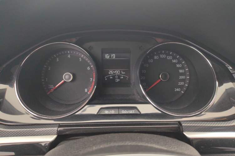 Used Volkswagen C-TREK 2018 230TSI DSG Comfort Model Instrument Cluster