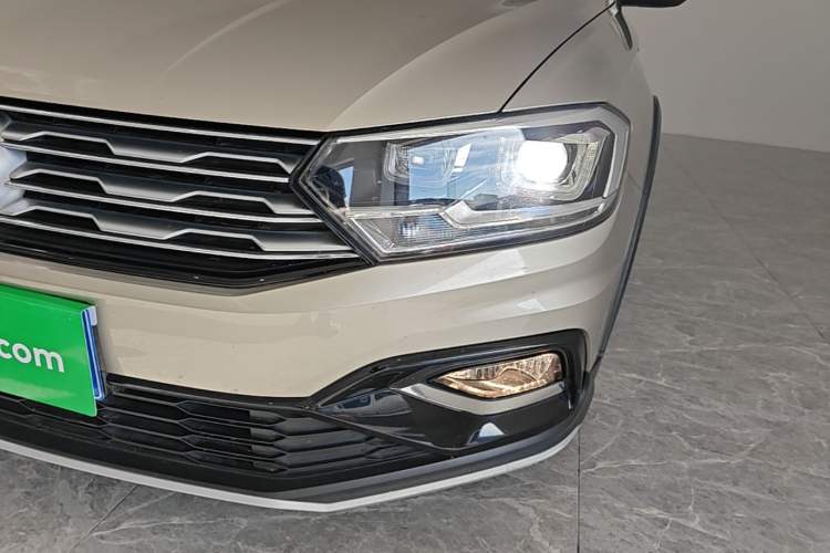 Used Volkswagen C-TREK 2018 230TSI DSG Comfort Model Left Front Headlight