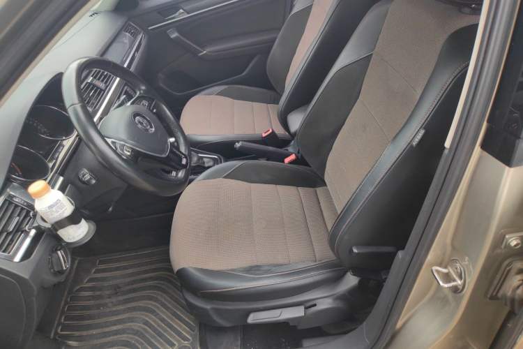 Used Volkswagen C-TREK 2018 230TSI DSG Comfort Model Left Front Seat