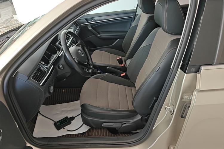 Used Volkswagen C-TREK 2018 230TSI DSG Comfort Model Left Front Seat