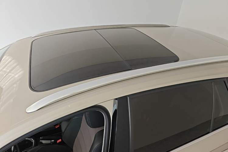 Used Volkswagen C-TREK 2018 230TSI DSG Comfort Model Roof