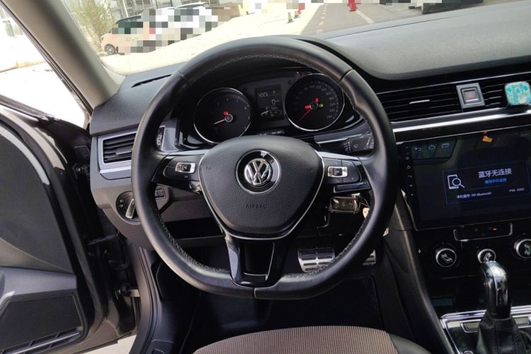 Used Volkswagen C-TREK 2018 230TSI DSG Comfort Model Steering Wheel