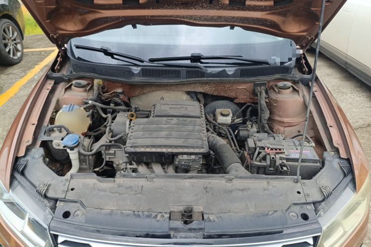 Used Volkswagen C-TREK 2018 1.5L Automatic Luxury Edition Engine Bay