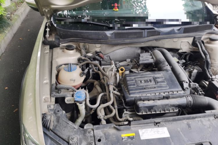 Used Volkswagen C-TREK 2018 230TSI DSG Comfort Model Engine Bay Right
