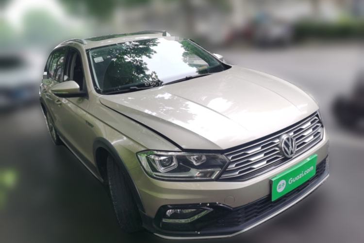 Used Volkswagen C-TREK 2018 230TSI DSG Comfort Model Front Right 45 Deg