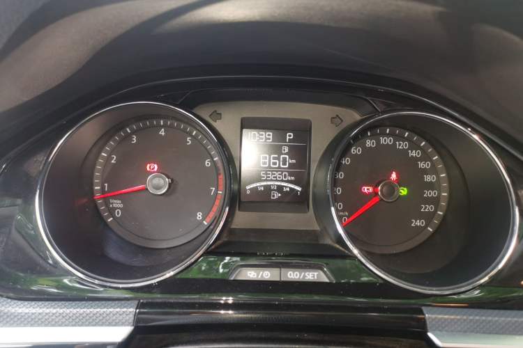 Used Volkswagen C-TREK 2018 230TSI DSG Comfort Model Instrument Cluster