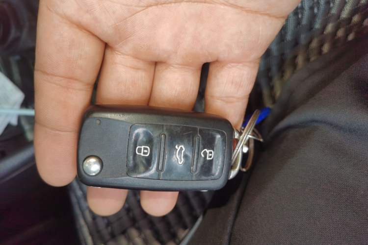 Used Volkswagen C-TREK 2018 230TSI DSG Comfort Model Vehicle Key