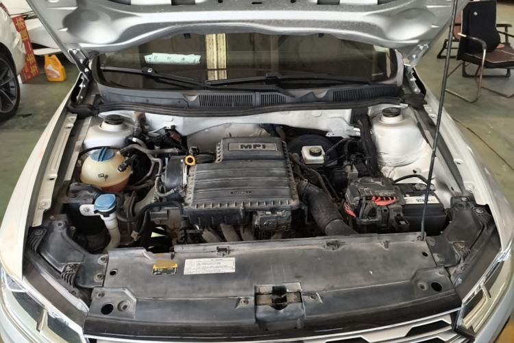 Used Volkswagen C-TREK 2018 1.5L Automatic Comfort Model Engine Bay