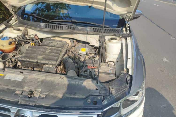 Used Volkswagen C-TREK 2018 1.5L Manual Comfort Model Engine Bay Left