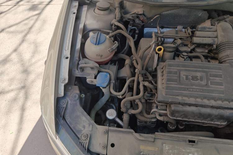 Used Volkswagen C-TREK 2018 230TSI DSG Comfort Model Engine Bay Right