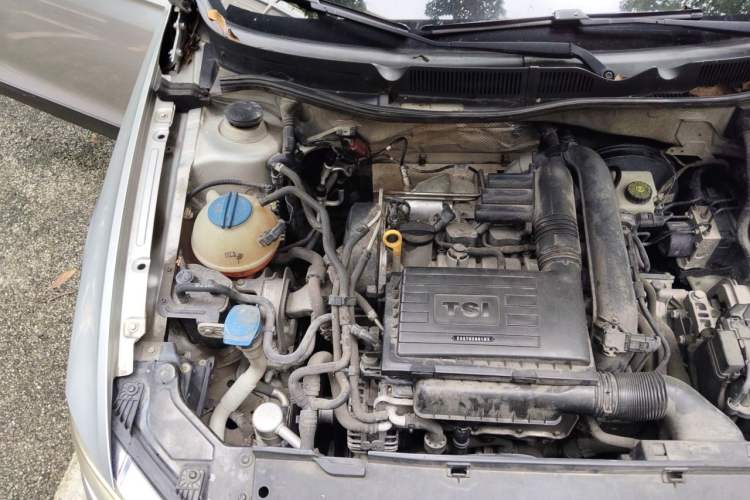 Used Volkswagen C-TREK 2018 230TSI DSG Comfort Model Engine Bay Right