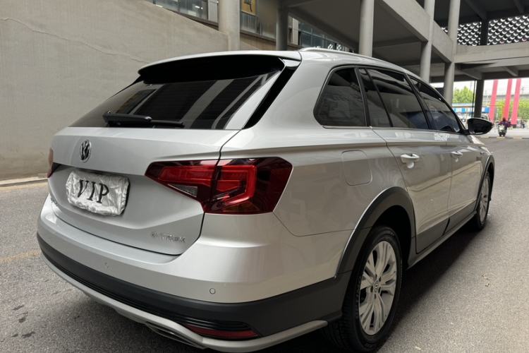 Used Volkswagen C-TREK 2018 1.5L Automatic Comfort Model Exterior 4