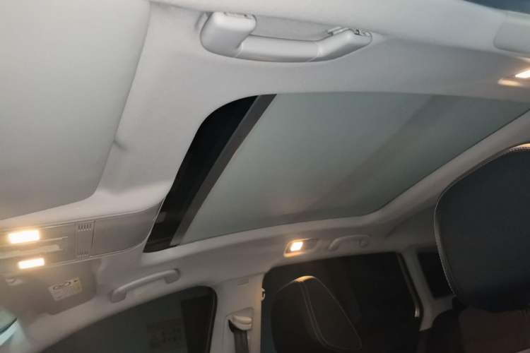 Used Volkswagen C-TREK 2018 1.5L Automatic Comfort Model Headliner