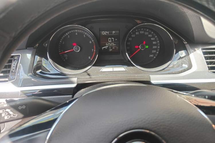 Used Volkswagen C-TREK 2018 230TSI DSG Comfort Model Instrument Cluster