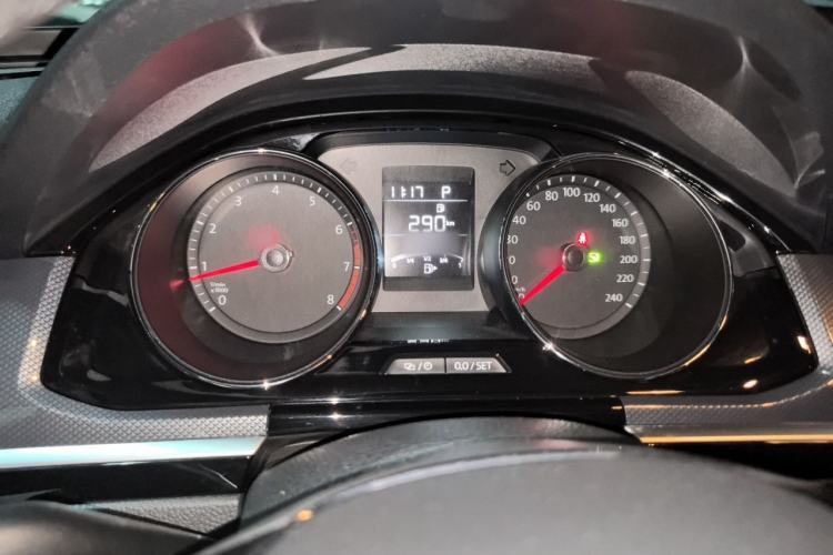 Used Volkswagen C-TREK 2018 1.5L Automatic Comfort Model Instrument Cluster