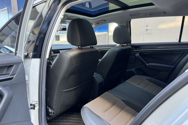 Used Volkswagen C-TREK 2018 1.5L Automatic Comfort Model Interior 2