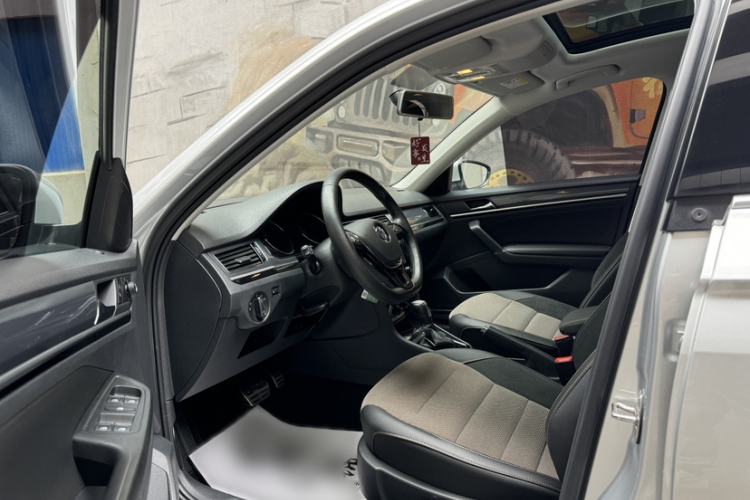 Used Volkswagen C-TREK 2018 1.5L Automatic Comfort Model Interior 2