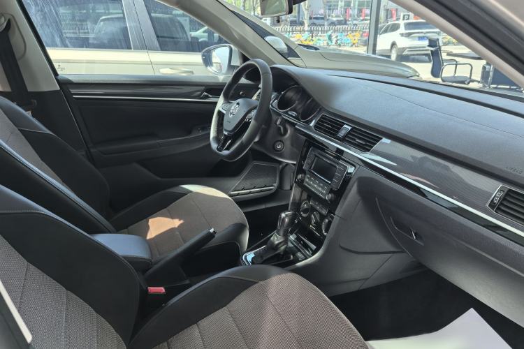 Used Volkswagen C-TREK 2018 1.5L Automatic Comfort Model Interior 2