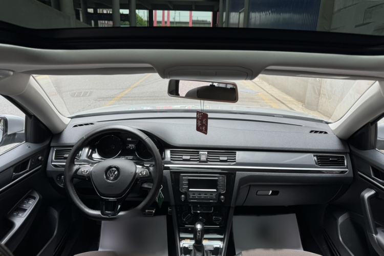 Used Volkswagen C-TREK 2018 1.5L Automatic Comfort Model Interior 3