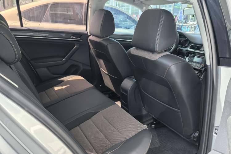 Used Volkswagen C-TREK 2018 1.5L Automatic Comfort Model Interior 3