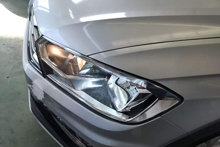 Used Volkswagen C-TREK 2018 1.5L Automatic Comfort Model Left Front Headlight
