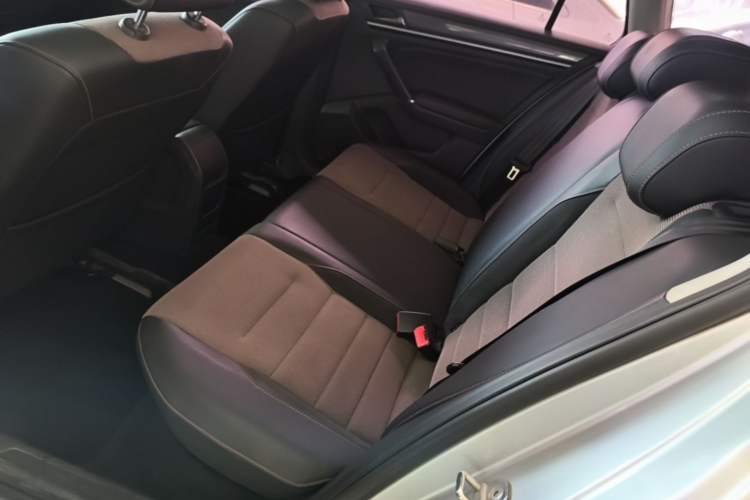 Used Volkswagen C-TREK 2018 1.5L Automatic Comfort Model Left Rear Seat