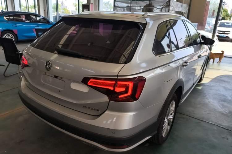 Used Volkswagen C-TREK 2018 1.5L Automatic Comfort Model Rear Right 45 Deg