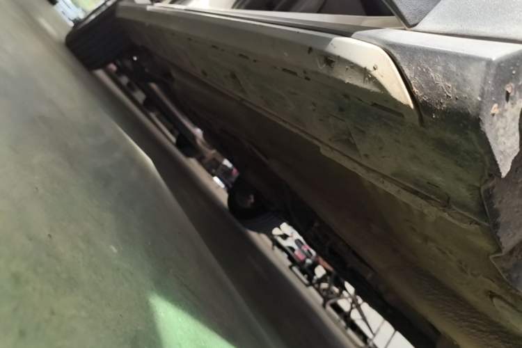 Used Volkswagen C-TREK 2018 1.5L Automatic Comfort Model Right Side Sill