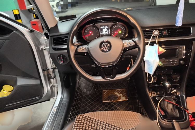 Used Volkswagen C-TREK 2018 1.5L Automatic Comfort Model Steering Wheel