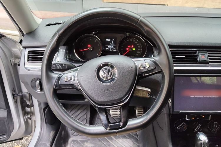Used Volkswagen C-TREK 2018 230TSI DSG Comfort Model Steering Wheel