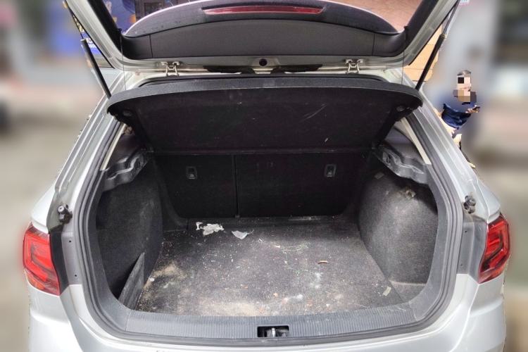 Used Volkswagen C-TREK 2018 230TSI DSG Comfort Model Trunk