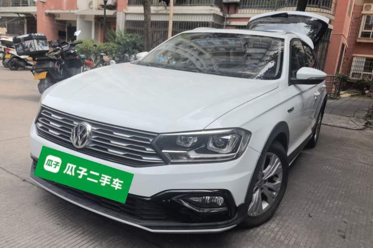 Used Volkswagen C-TREK 2018 1.5L Automatic Comfort Model Guazi used car, China used car export, Used car for sale, Used  cars, Cheapest cars for sale