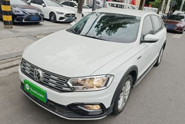 Used Volkswagen C-TREK 2018 1.5L Automatic Fashion Model