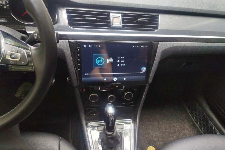 Used Volkswagen C-TREK 2018 1.5L Automatic Comfort Model Audio And AC Panel