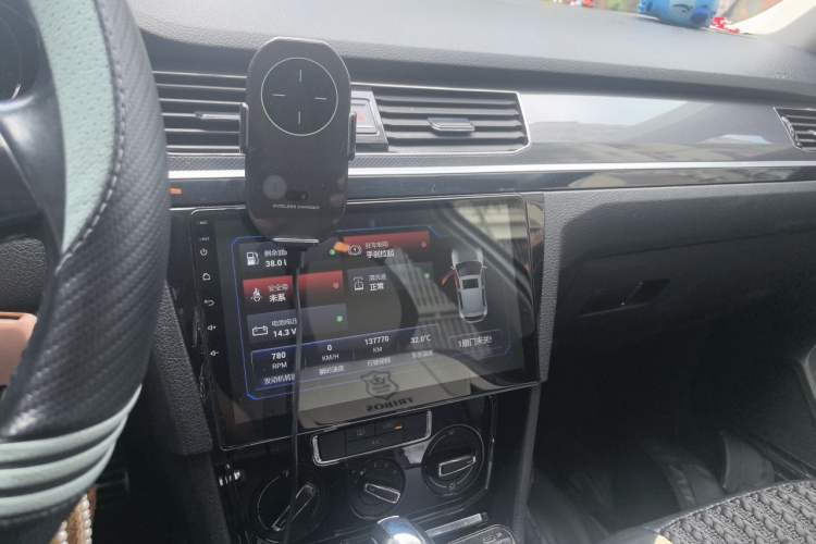 Used Volkswagen C-TREK 2018 1.5L Automatic Comfort Model Audio And AC Panel