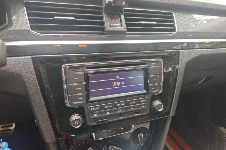 Used Volkswagen C-TREK 2018 230TSI DSG Comfort Model Audio And AC Panel