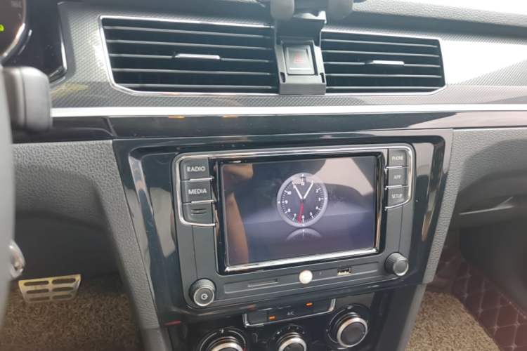 Used Volkswagen C-TREK 2018 1.5L Automatic Comfort Model Audio And AC Panel