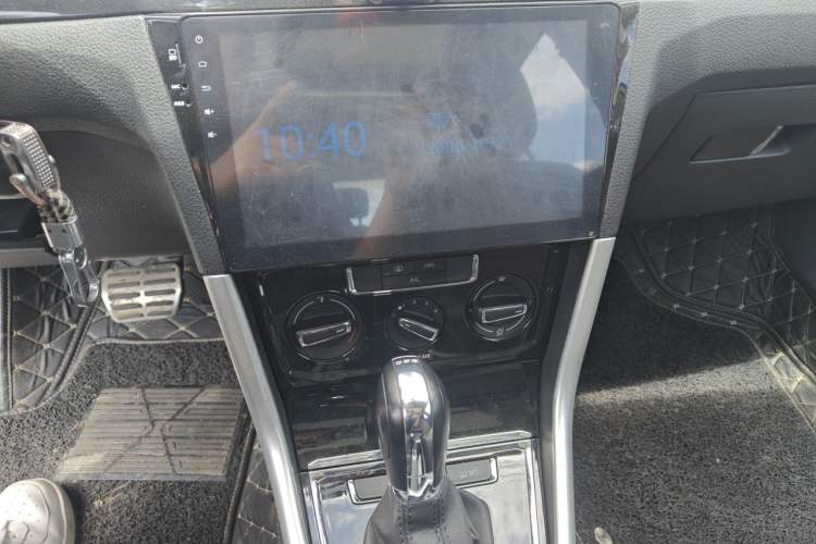 Used Volkswagen C-TREK 2018 230TSI DSG Comfort Model Audio And AC Panel