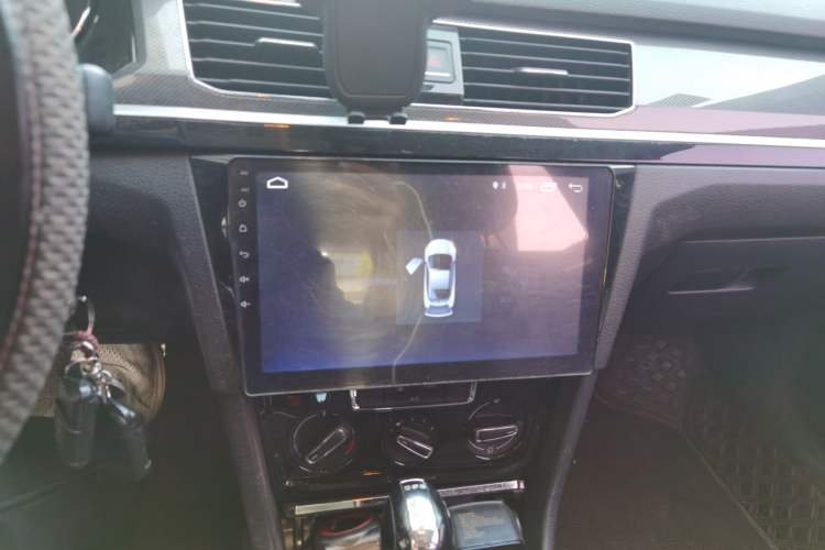 Used Volkswagen C-TREK 2018 230TSI DSG Comfort Model Audio And AC Panel