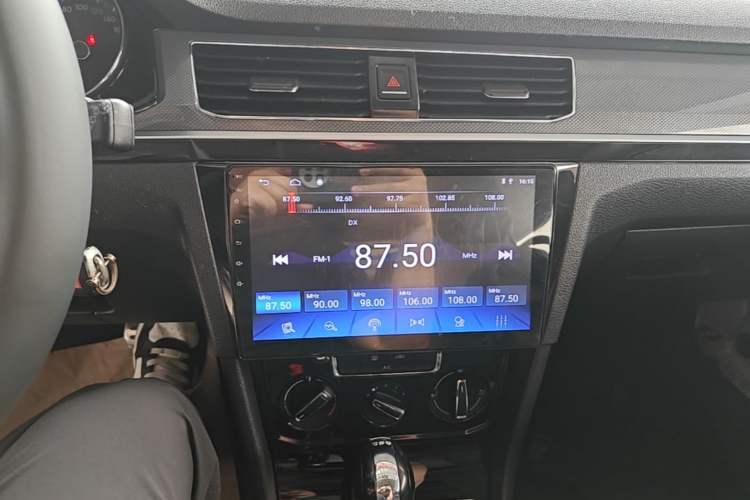 Used Volkswagen C-TREK 2018 230TSI DSG Comfort Model Audio And AC Panel