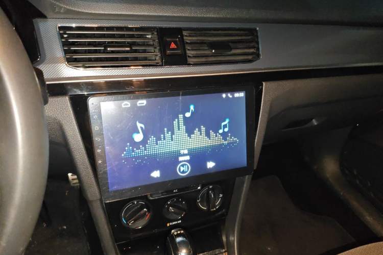 Used Volkswagen C-TREK 2018 230TSI DSG Comfort Model Audio And AC Panel