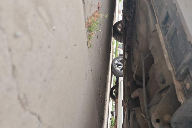 Used Volkswagen C-TREK 2018 1.5L Manual Fashion Model Chassis Rear Left