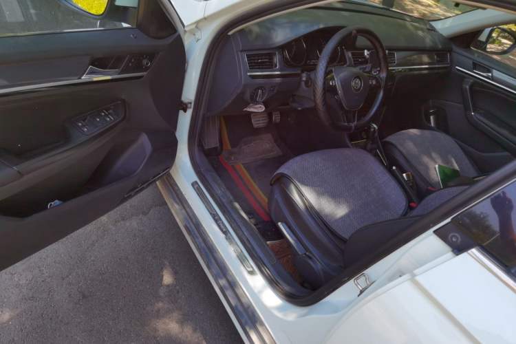 Used Volkswagen C-TREK 2018 230TSI DSG Comfort Model Driver Seat