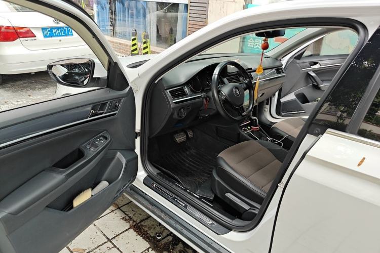 Used Volkswagen C-TREK 2018 230TSI DSG Comfort Model Driver Seat